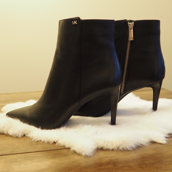 MICHAEL Michael Kors Shoes - Michael Kors Dorothy Flex Black Boot Heel Booties